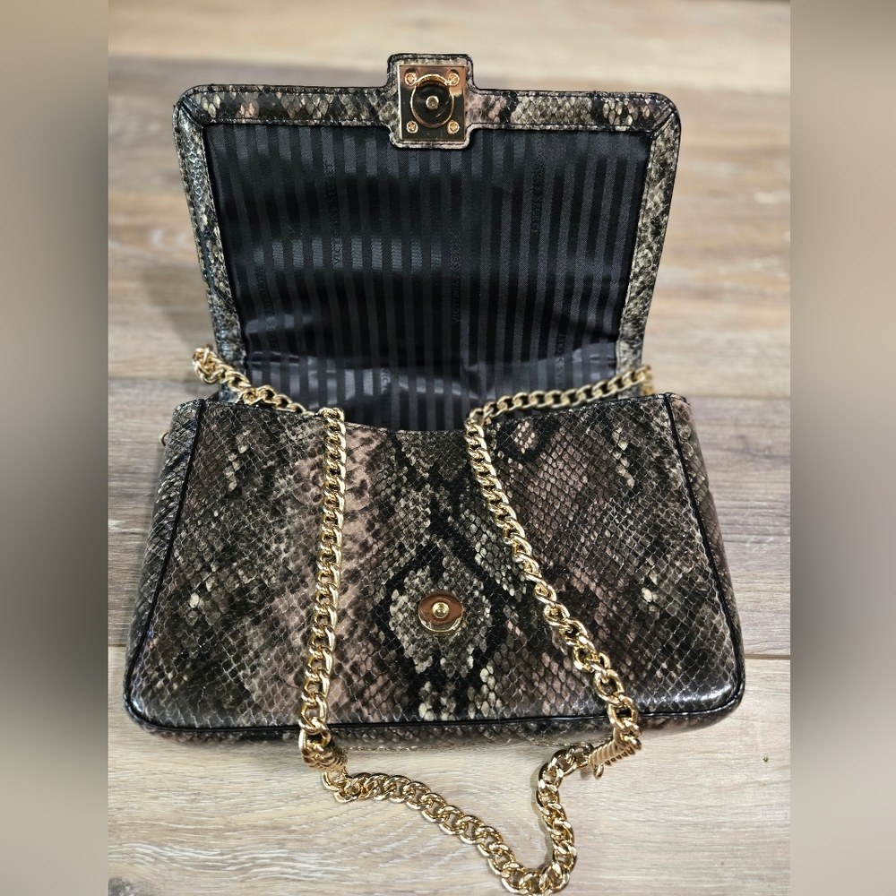 Victoria Secrets Purse - Picture 8 of 8